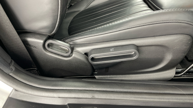 MINI Hatchback 135kW Cooper S Level 3 33kWh 3dr Auto Electric Hatchback